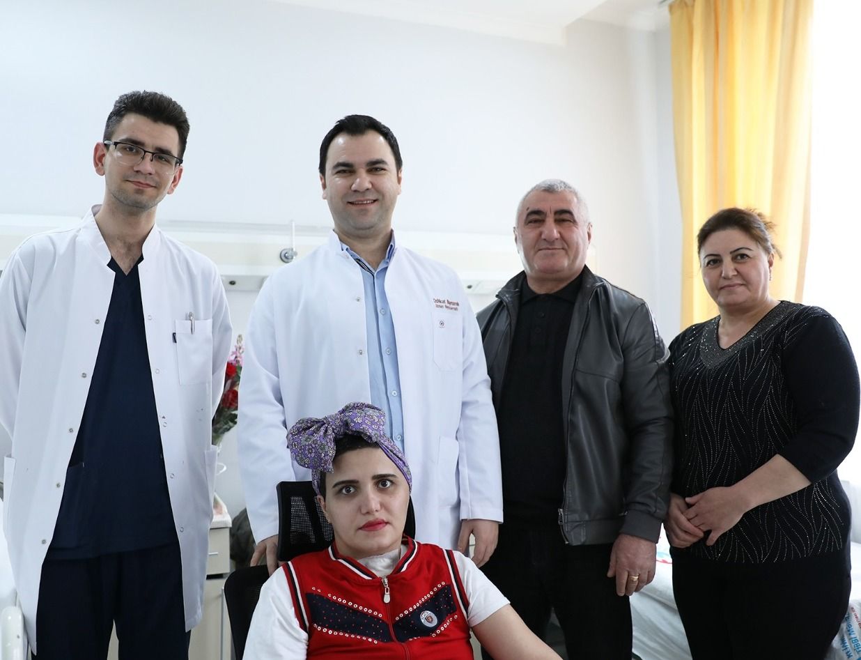 1 ay komada qalan xəstə  həyata qaytarıldı - FOTO