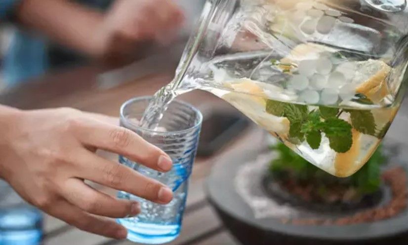 Yaponlar niyə yemək zamanı su içmirlər? -  SƏBƏBLƏR