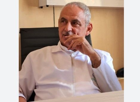Əməkdar həkim kitab satışından qazandığı pulları “YAŞAT” Fonduna bağışladı -  FOTO