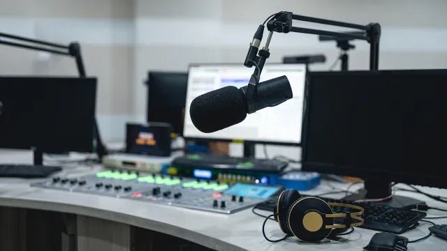 Səhiyyə Nazirliyinin radiosu  fəaliyyətə başlayır