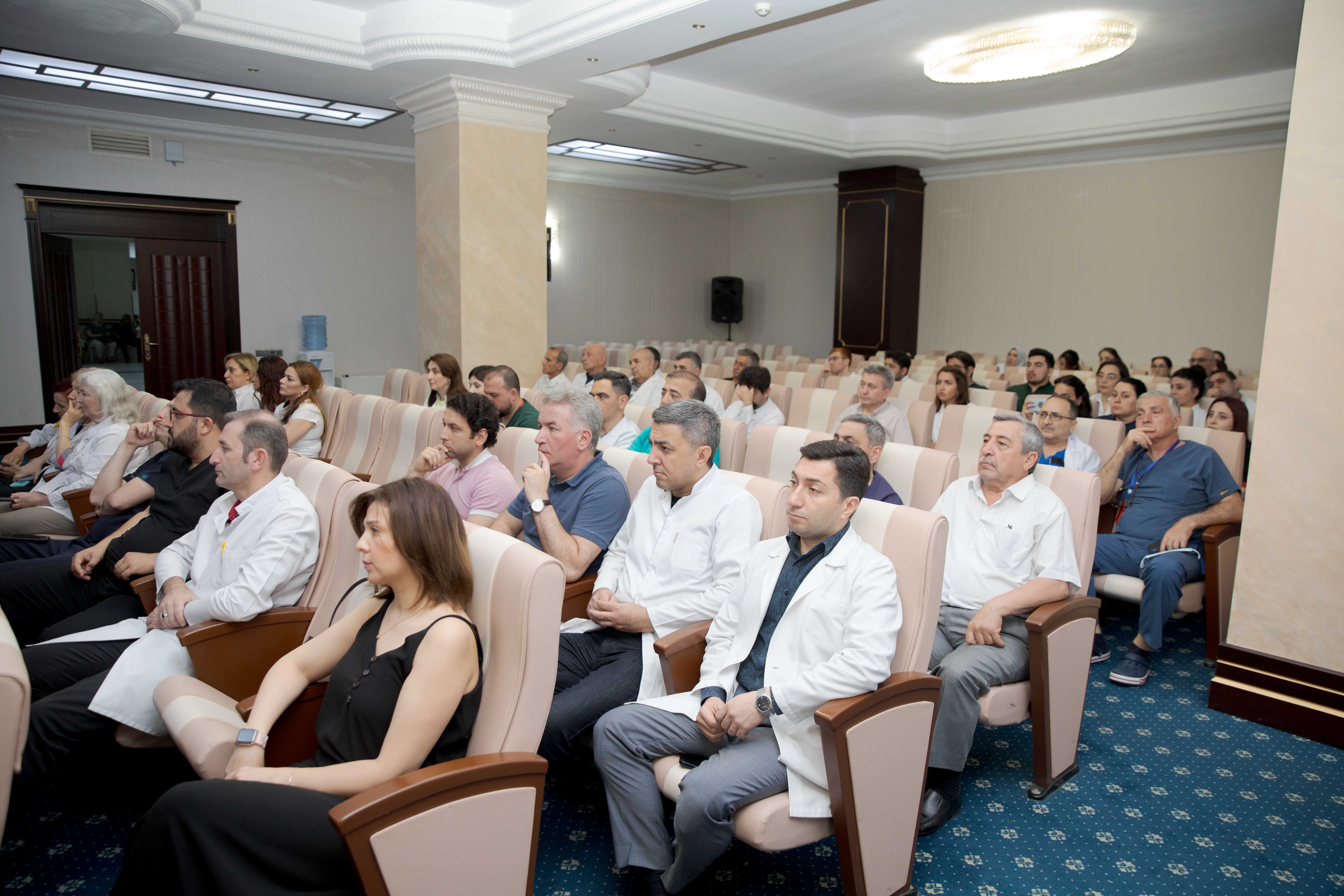 Tədris Cərrahiyyə Klinikasına yeni direktor və baş həkim təyin olundu -  FOTO