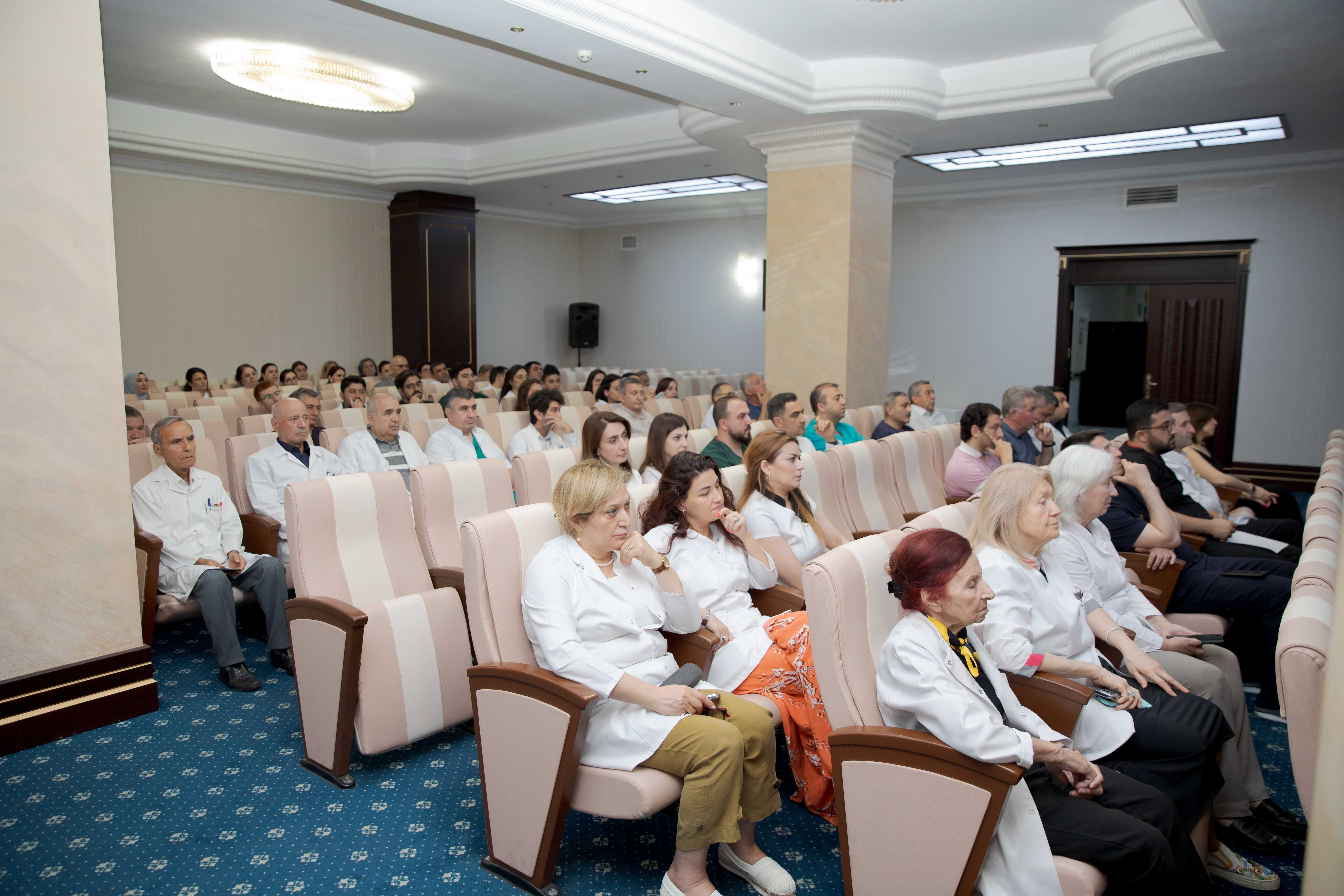 Tədris Cərrahiyyə Klinikasına yeni direktor və baş həkim təyin olundu -  FOTO