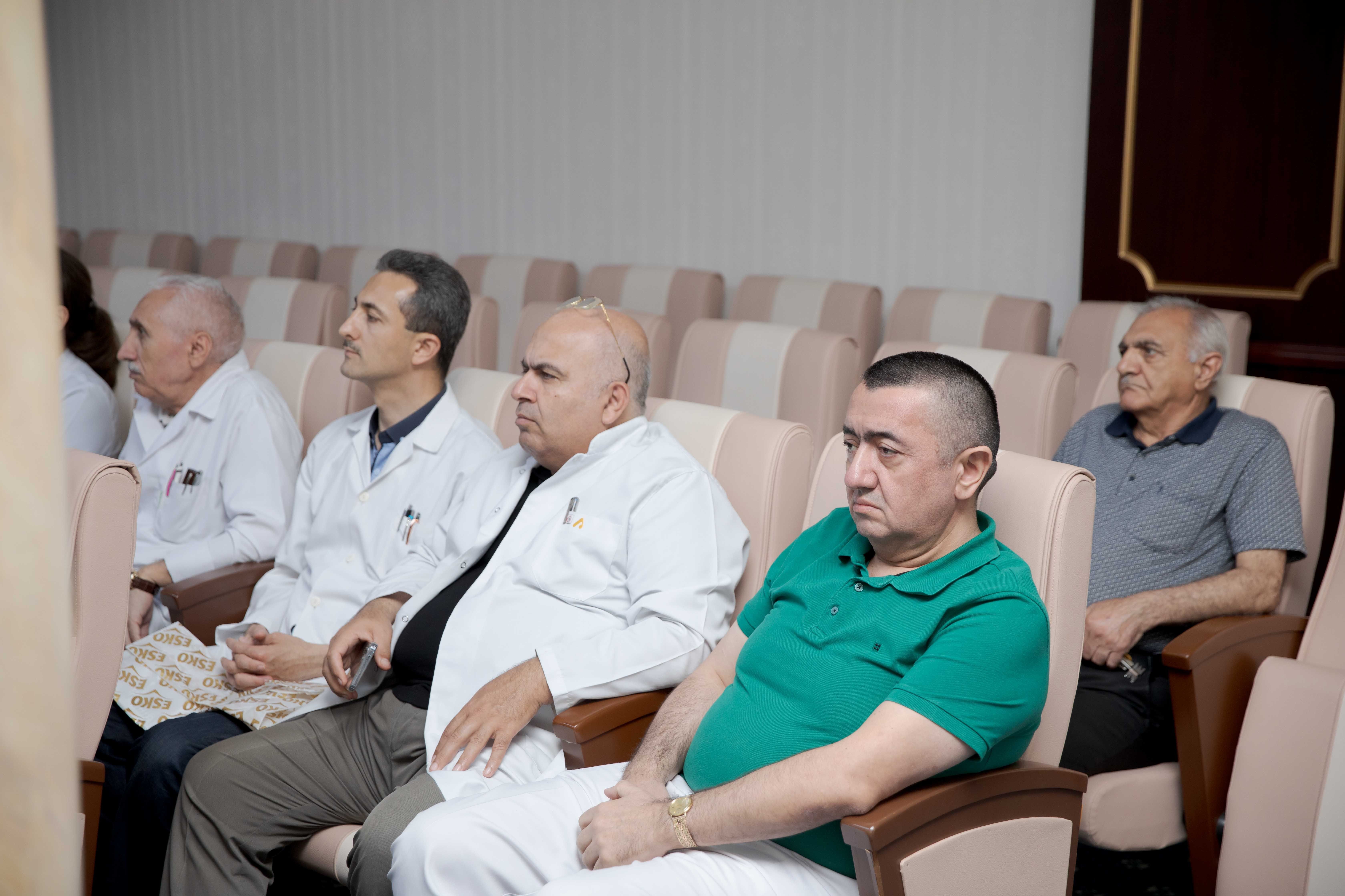 Tədris Cərrahiyyə Klinikasına yeni direktor və baş həkim təyin olundu -  FOTO