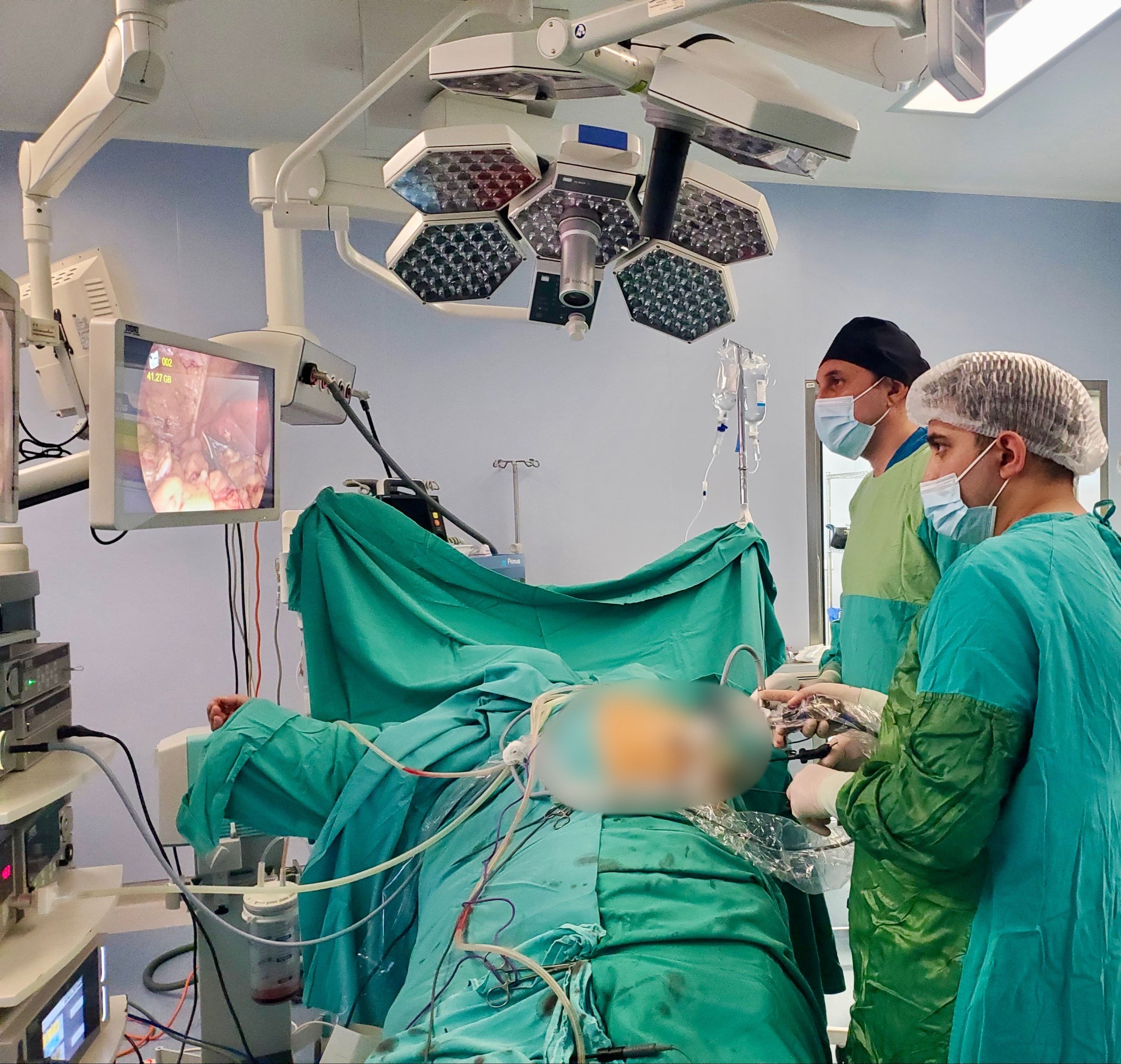 Yeni Klinikada icra olunan əməliyyat     Avropanın diqqətini çəkdi