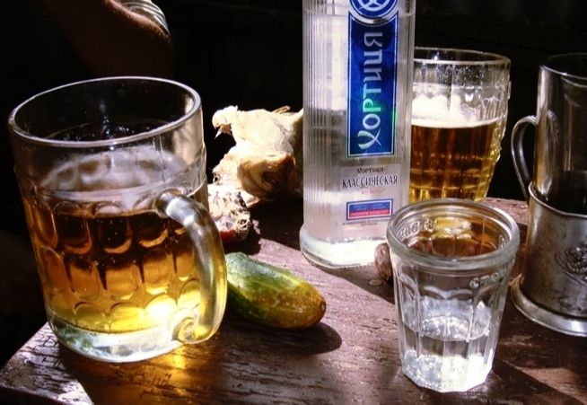 Kimlərə  araq, çaxır, pivə olmaz? 