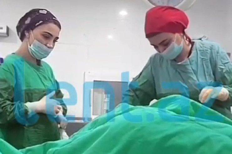 Əməliyyat zamanı canlı açan həkimin də lisenziyası ləğv edildi 