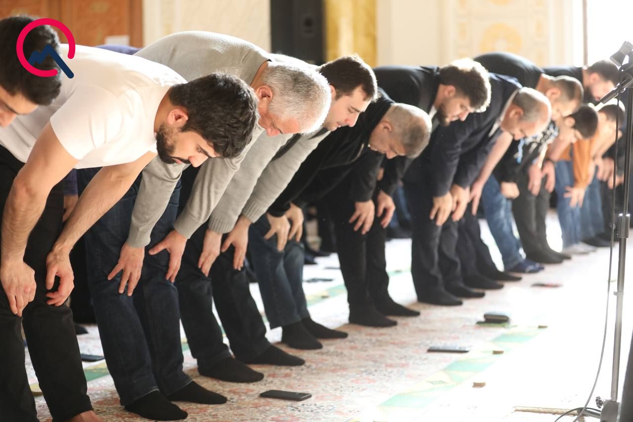 Bayram namazı qılındı -  FOTO