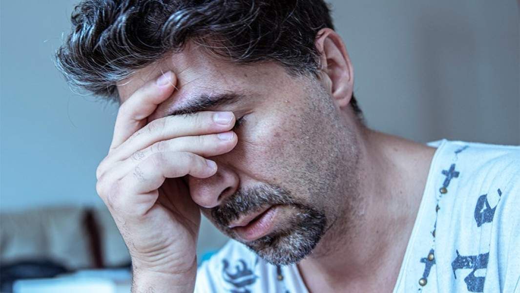 40 yaşlı kişi güclü baş ağrısına məhəl qoymadı   -yuxuda öldü