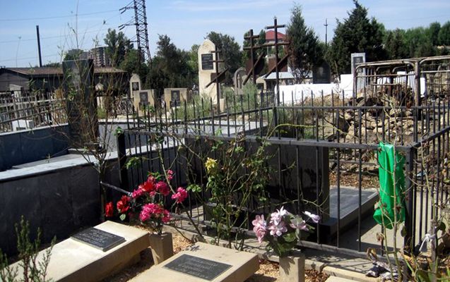 Atasının məzarı üstündə ağır vəziyyətdə tapıldı 