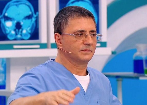 Həkimlərin qəbulda xəstənin təzyiqini ölçməməsi biabırçılıqdır  – Məşhur həkim