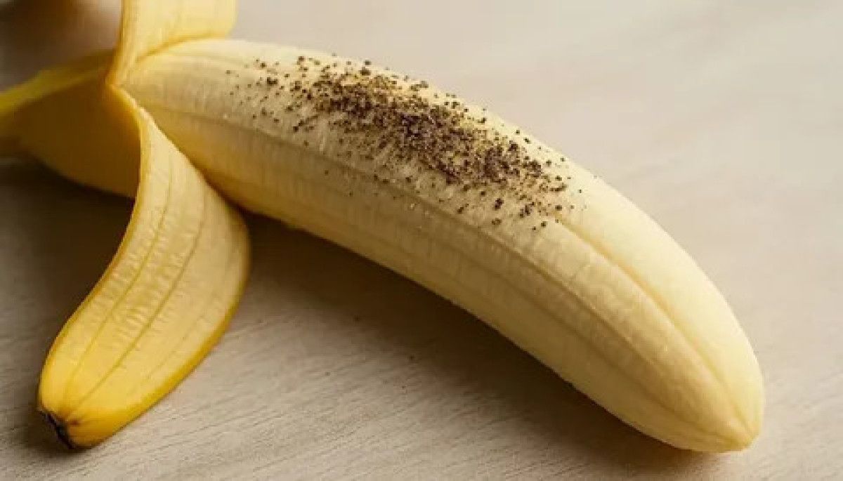 Bananı qara bibərlə yemək... -  Yeni trend