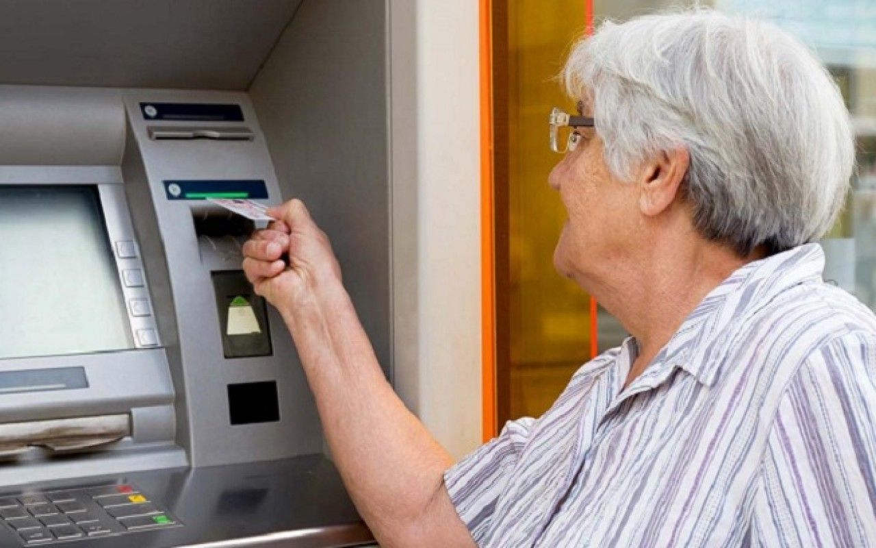 Avqust ayının pensiyaları ödənildi 