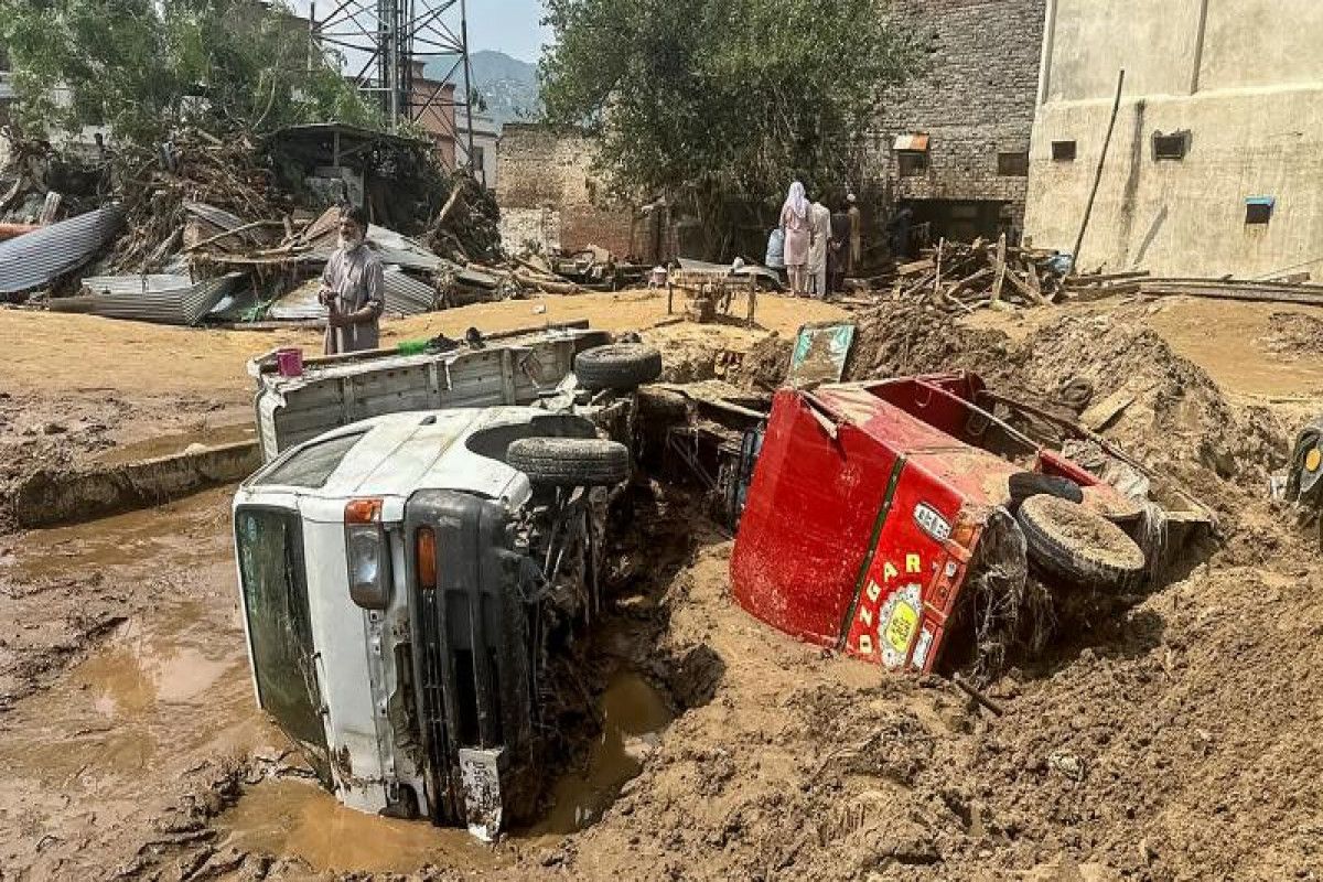 Pakistanda daşqınlar nəticəsində ölənlərin sayı 351 nəfərə çatdı 