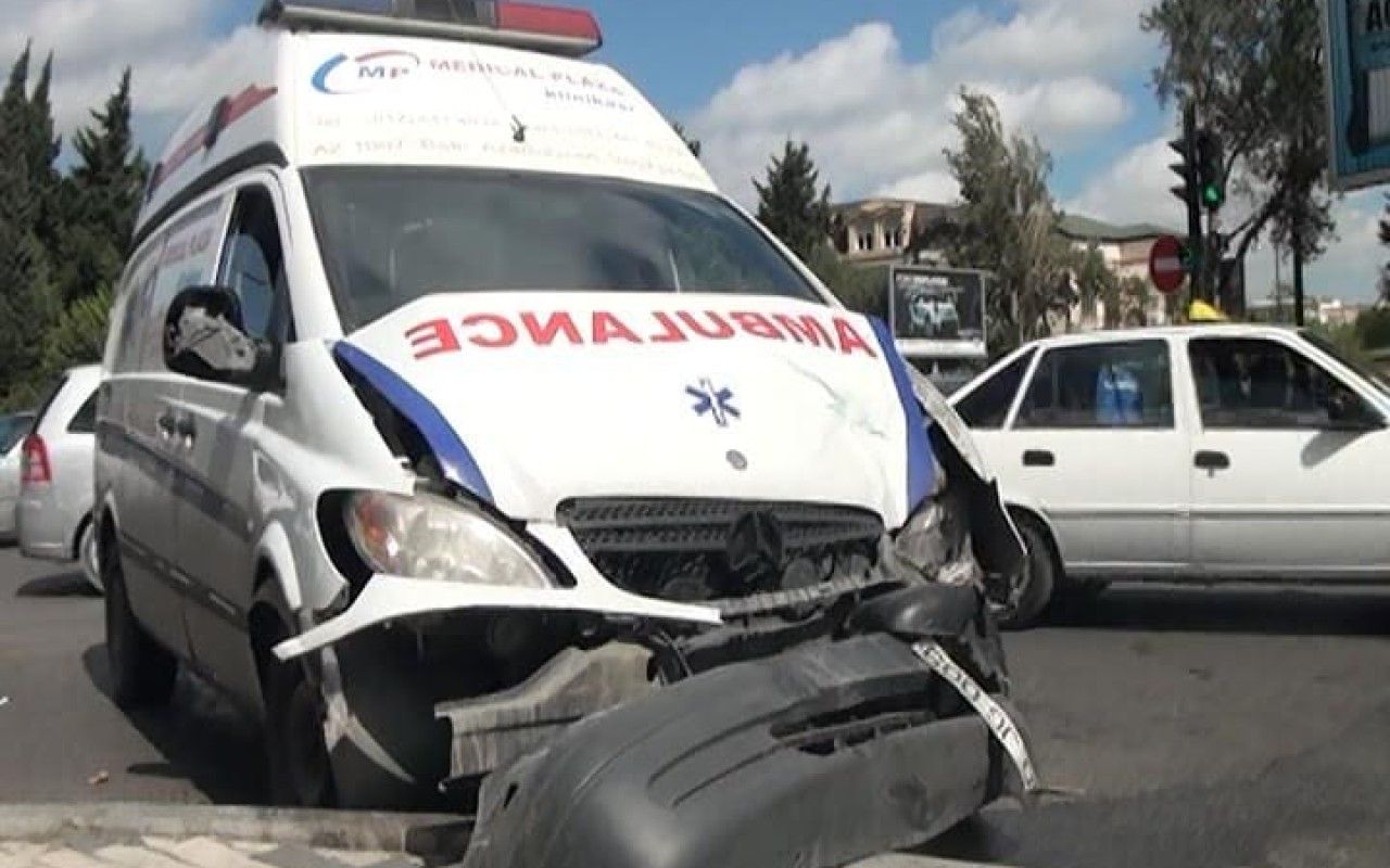 Şəmkirdə təcili yardım maşınında yaralananların   vəziyyəti