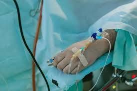 14  saat dərs hazırlayan uşaq    xəstəxanalıq oldu
