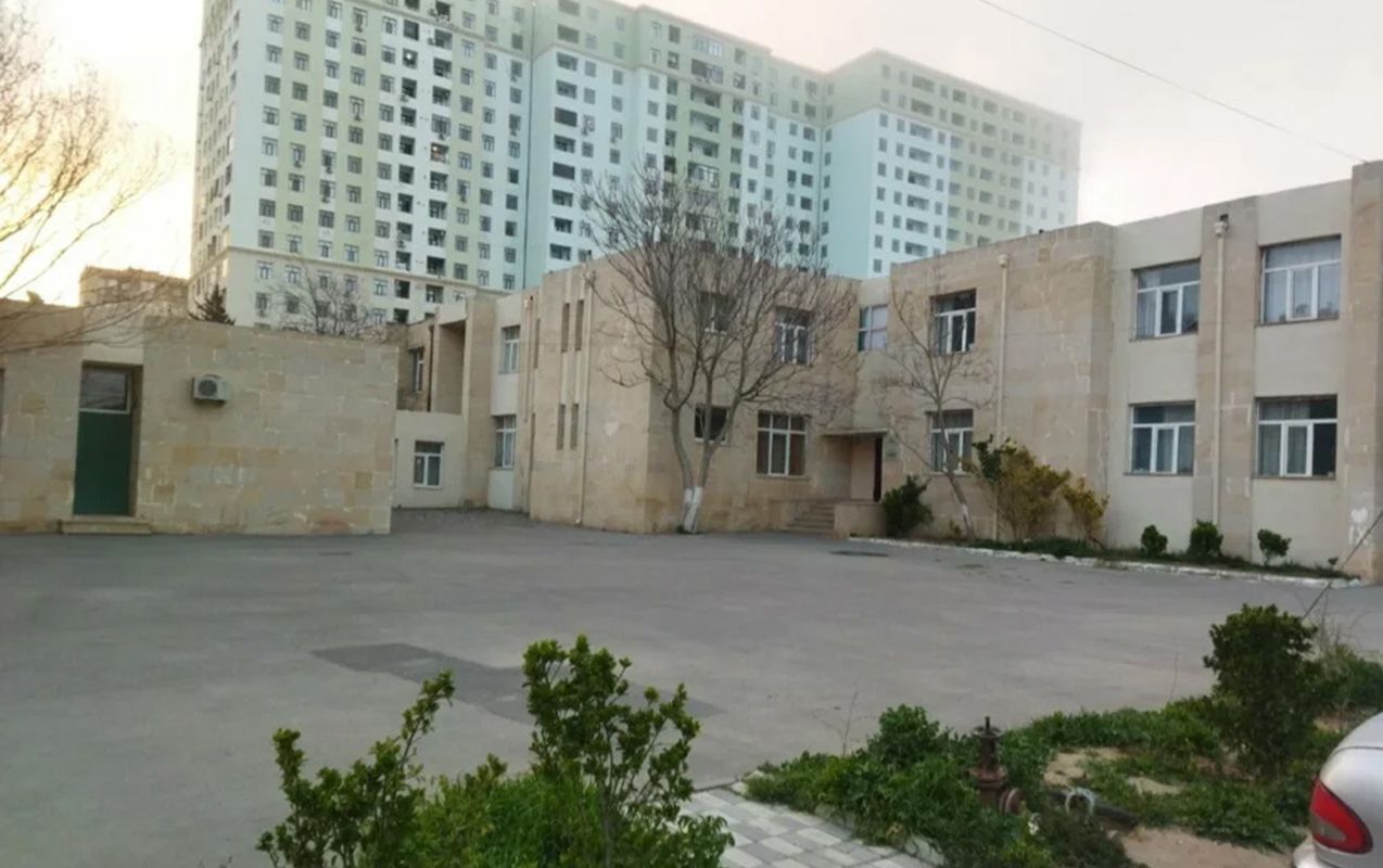 Bağçada bədbəxt hadisə -  Azyaşlı yaralandı