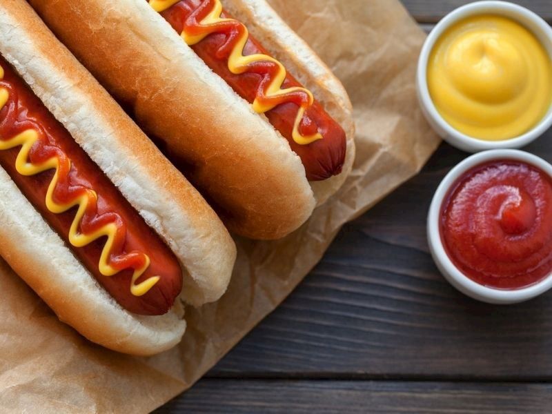 Hot-doq ömrü  36 dəqiqə qısaldır! - Zərərli 4 qida