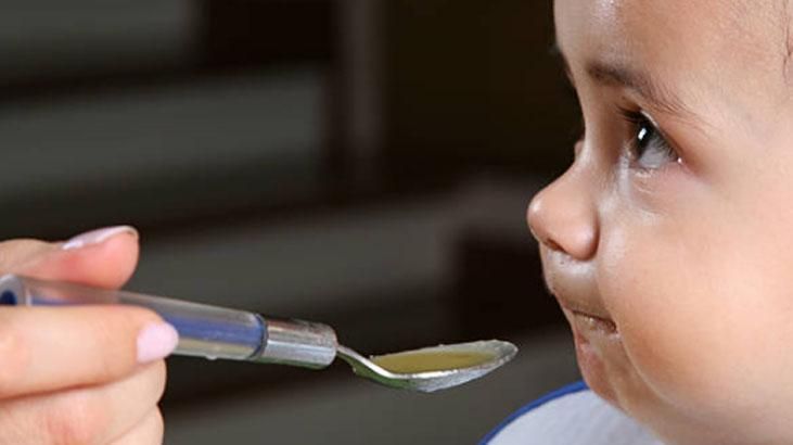 Körpəyə toyuq əti, bulyonu vermək olar? -  Pediatrdan cavab 