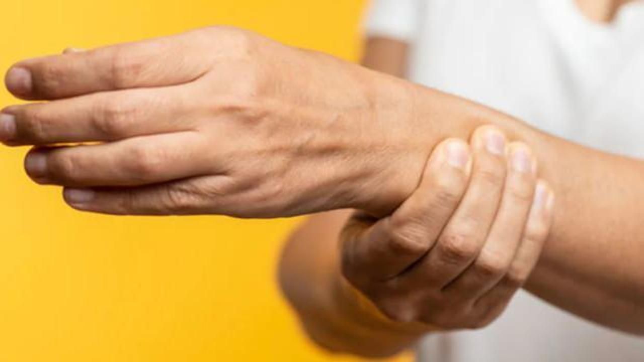 Sol əlin uyuşması ürəklə bağlıdır? -  Kardioloqdan açıqlama