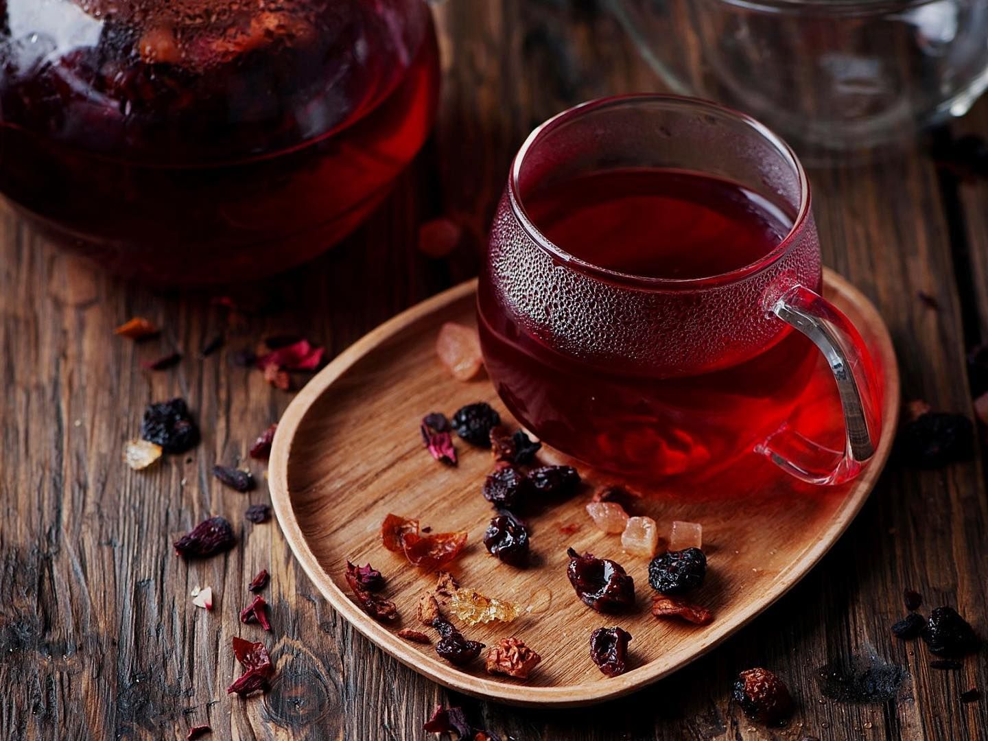 Hibiskus – Məkkə gülü çayını kimlər içməlidir?  – 5 FAYDASI