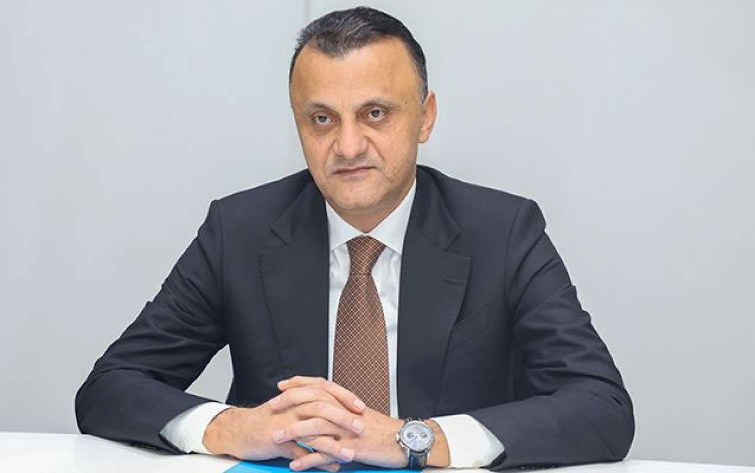 Həkim və tibb bacılarının maaşlarının qaldırılması gözlənilir   - TƏBİB sədri