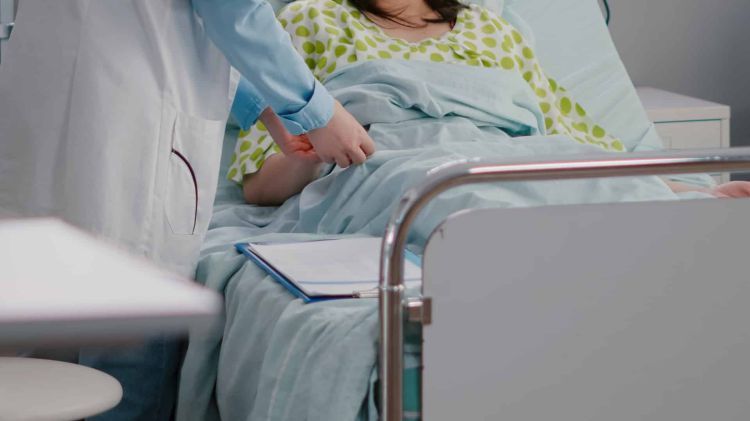 Bakıda 49 yaşlı qadın zəhərlənib öldü 