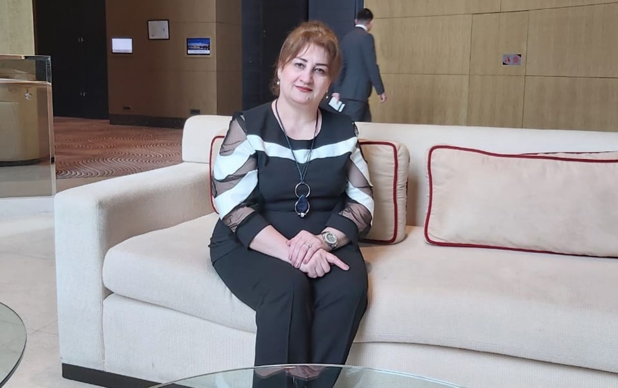 Balta ilə öldürülən qadın kimdir? 