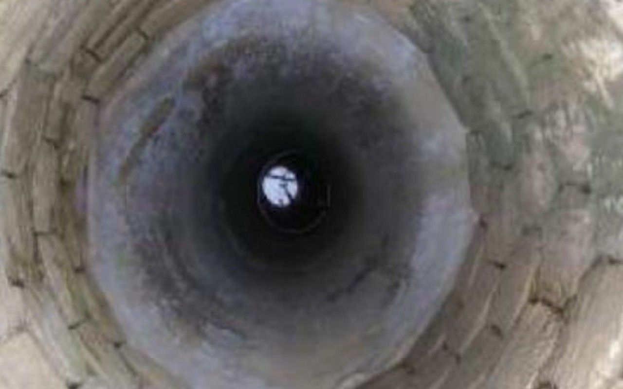 Bərdədə 3 yaşlı uşaq kanalizasiya quyusuna düşüb öldü 