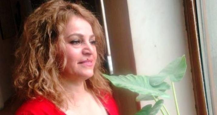 Tez-tez komaya düşürəm - Əməkdar aktrisa