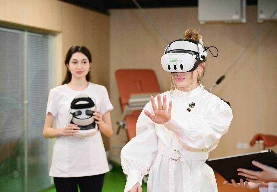 Yeni Klinikada Yeni Robotik Reabilitasiya və Sümük İliyi Transplantasiyası mərkəzlərinin açılışı oldu -  FOTO