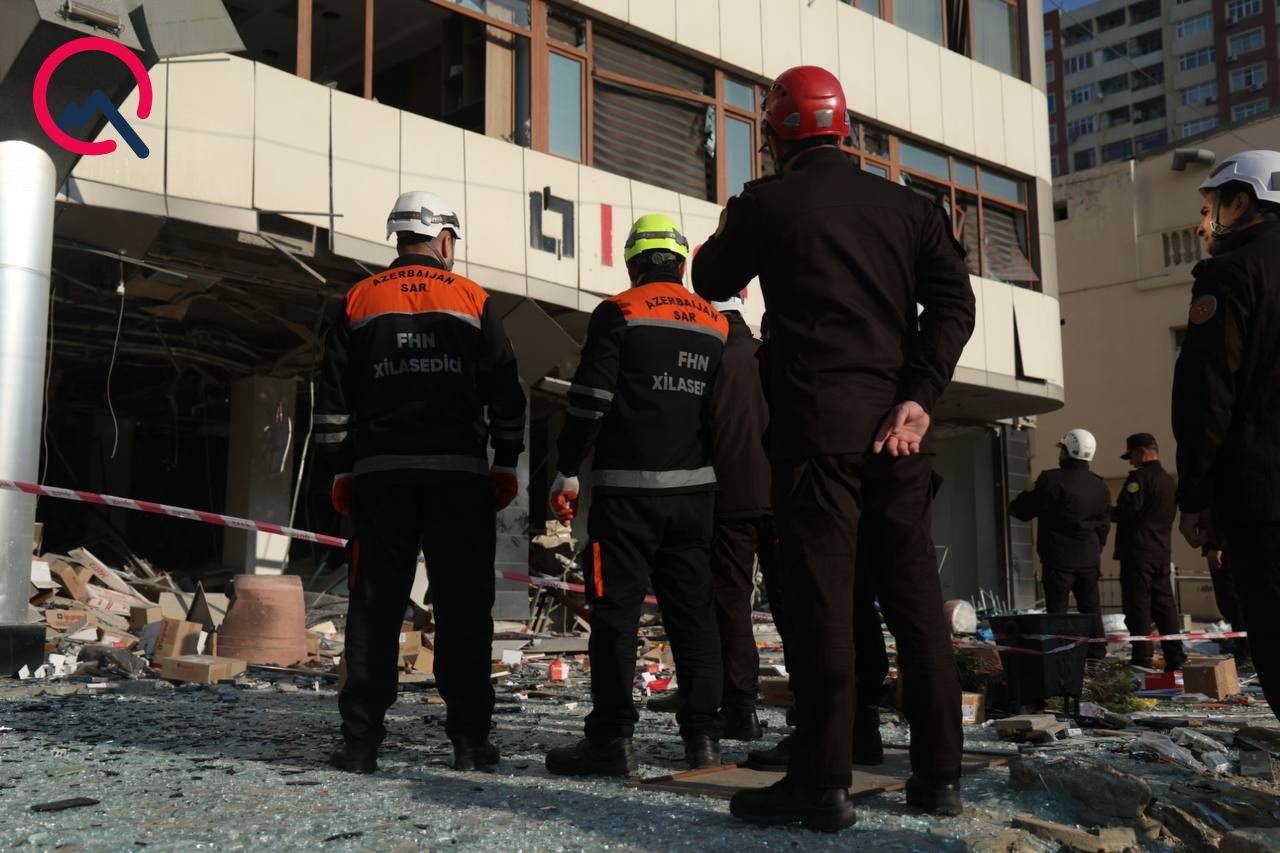 Bakıda partlayış olan ofisdən  FOTOLAR