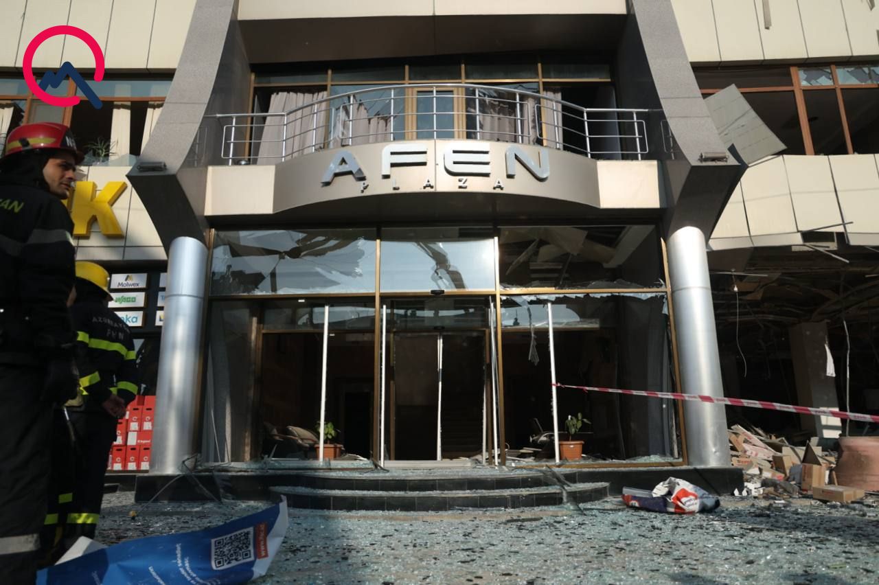 Bakıda partlayış olan ofisdən  FOTOLAR