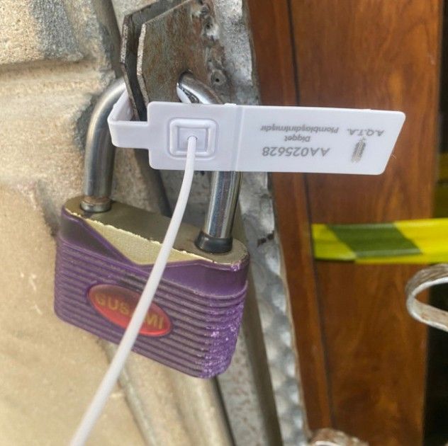 Xırdalandakı bu kafedə müştərilərə saxta araqlar verilirmiş -  FOTO