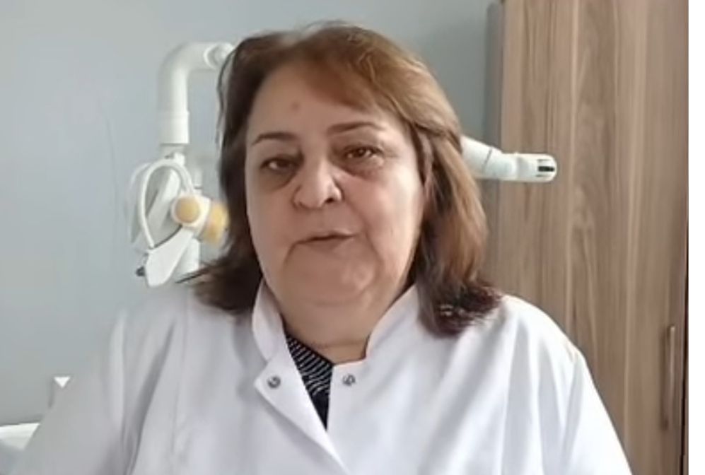 Yevlax stomatoloqlarından Prezidentə müraciət:  "Ağ xalatı əynimizdən çıxarmasınlar"