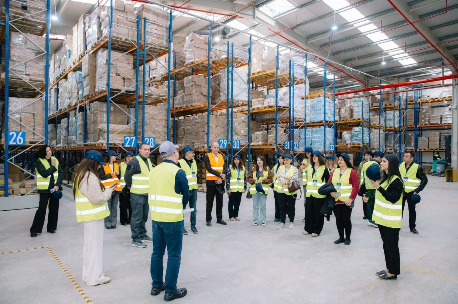 Azərbaycanın nəhəng dərman deposuna səfər  – FOTOLAR