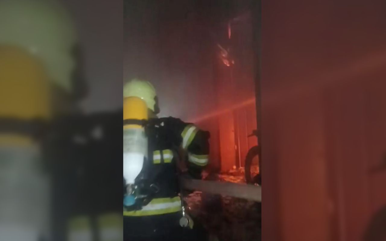 Bakıda yaşayış binasında dəhşətli yanğın -  İkisi azyaşlı olmaqla 4 nəfər öldü-VİDEO