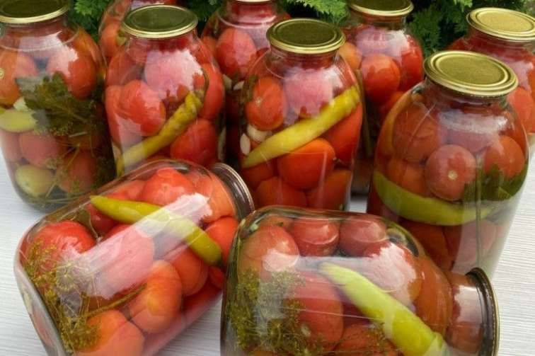 Ailənin 4 üzvü turşudan zəhərləndi –  Gəlinin vəziyyəti ağırdır