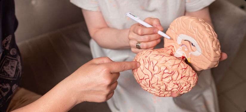 Alimlər beyində psixozun erkən əlamətini tapdı 