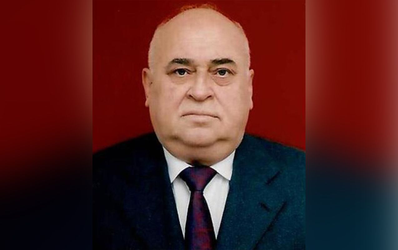  Vahid Axundov vəfat etdi 