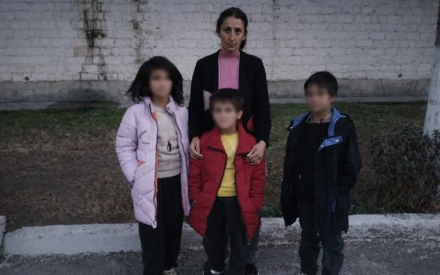 Ağstafada uşaqlarına işgəncə verən ata saxlanıldı -  FOTO