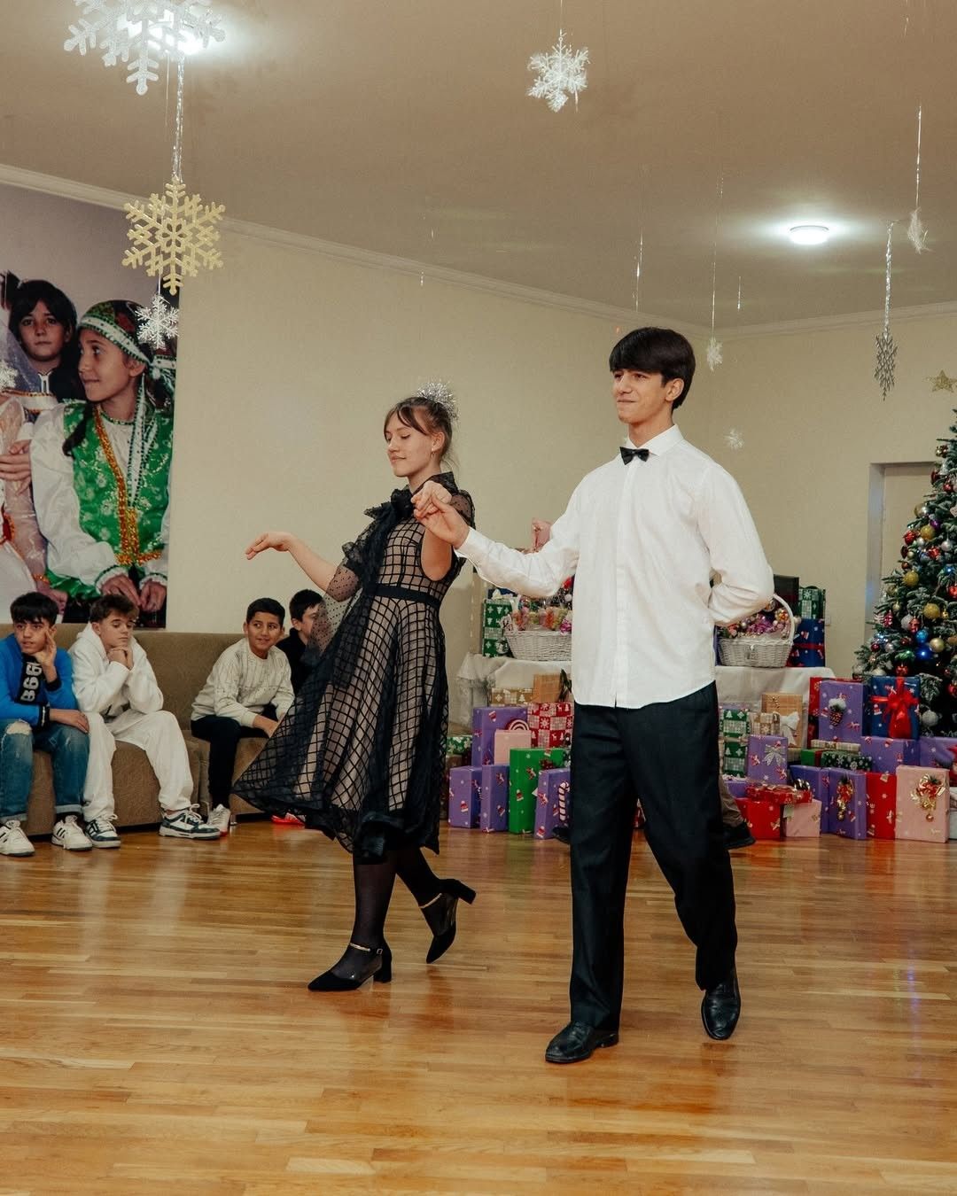 Arzu Əliyeva uşaq evini ziyarət etdi -  FOTO