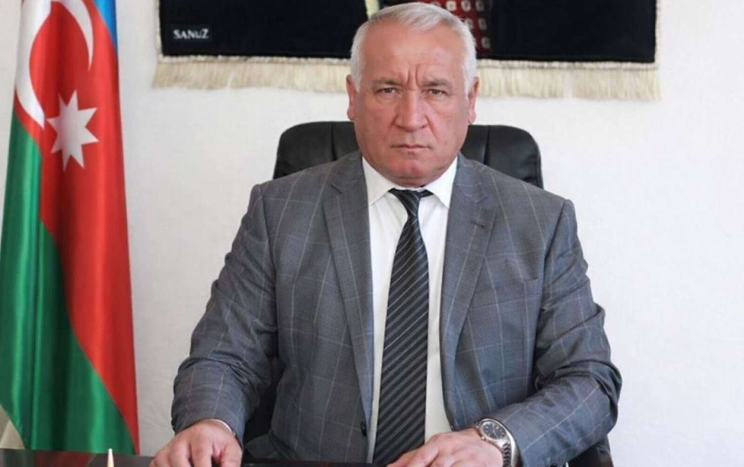 Liseyin həbsdə olan direktoru öldü  