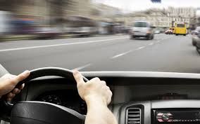 Sükan arxasında qıcolma keçirdi   - Qəza baş verdi