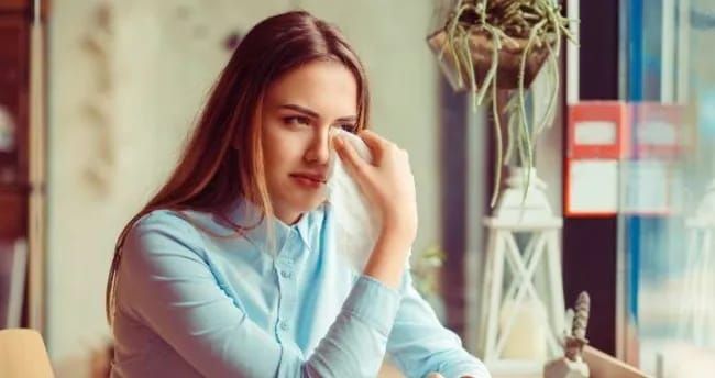 Xoşbəxt olduğumuz zaman niyə ağlayırıq? 