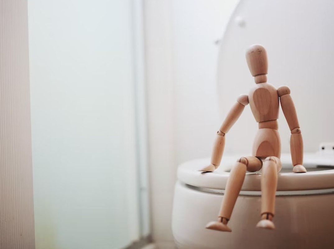  Yağlı qaraciyər xəstəliyinin tualetdə əlaməti 