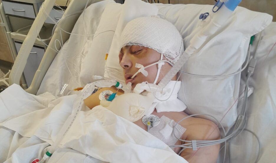 Avtomobil qəzasında ölü ilə dirini səhv saldılar 