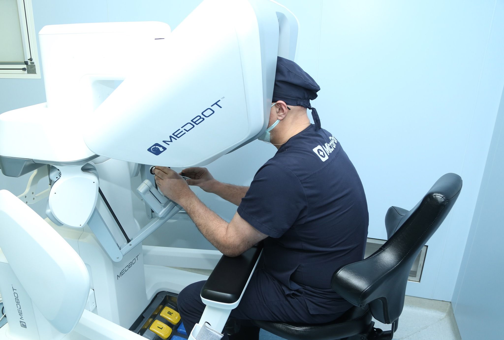 Dünyanın ən bahalı əməliyyatlarından biri    Bakıda icra olundu