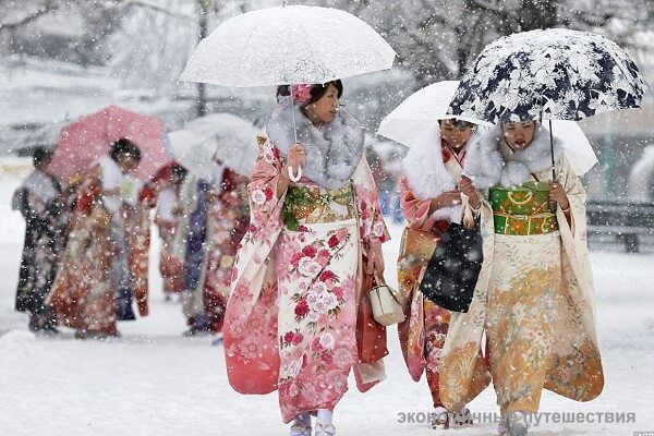 Qar çovğunu Yaponiyanı iflic etdi 