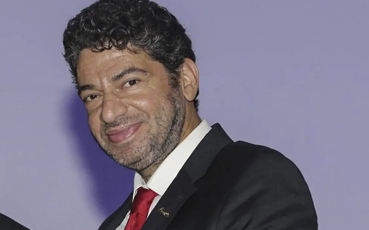 Hakan Taşıyan infarkt keçirdi,  vəziyyəti ağırdır