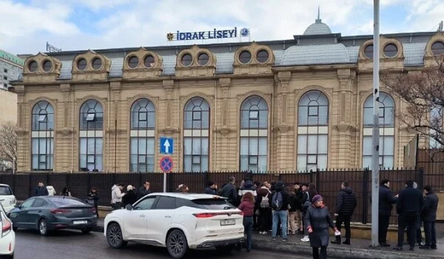 Müəllimini güllələyən şagirdin FOTOSU 